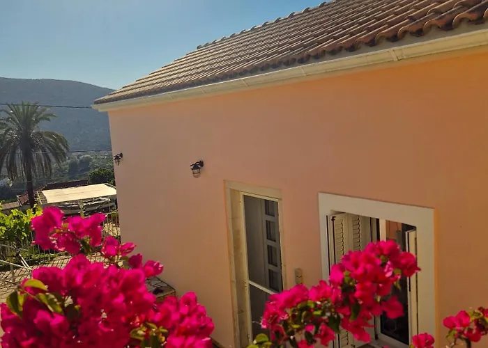 Alkyonis House